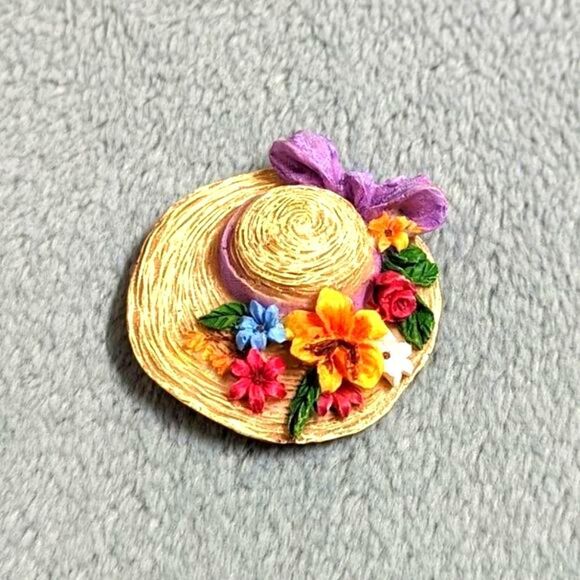 Jewelry - Vintage 80s Resin Garden Hat w/ Flowers Tac Pin/Brooche